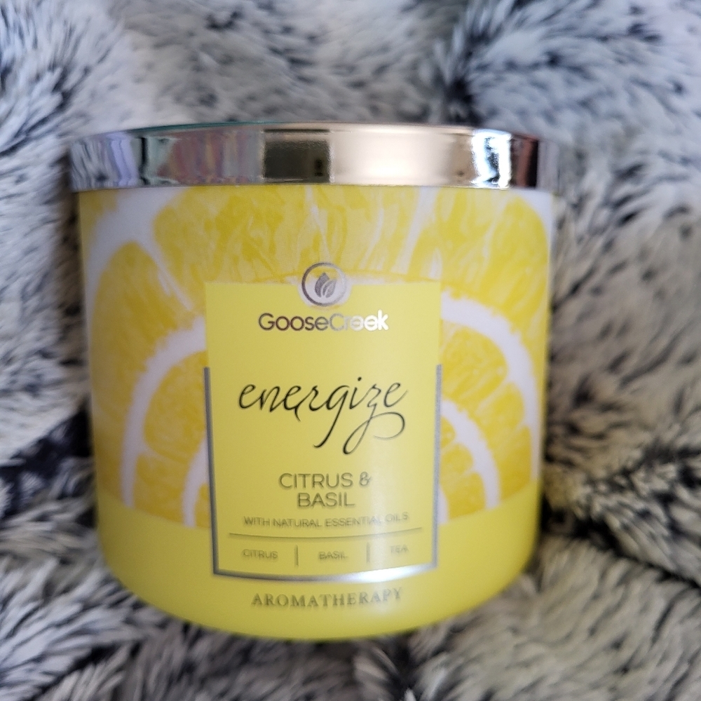 Goose creek candle Citrus & basil